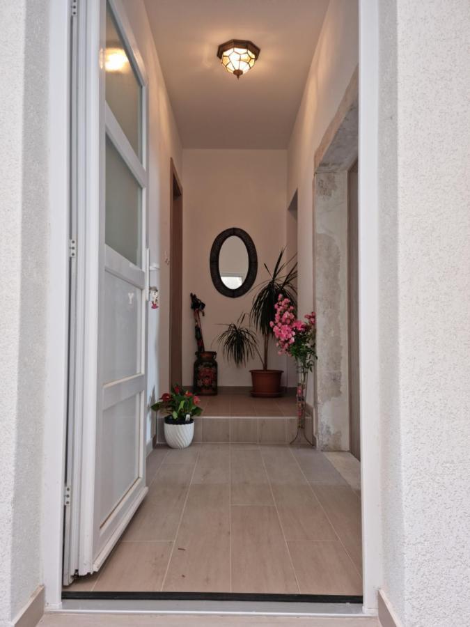 Kamena Kuca Pandorovica Apartment Kali Bagian luar foto