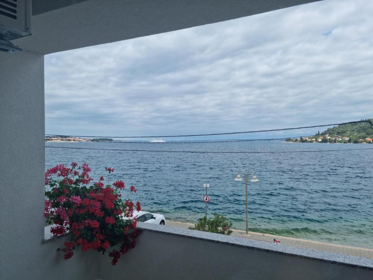 Kamena Kuca Pandorovica Apartment Kali Bagian luar foto