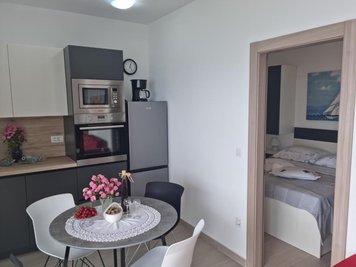 Kamena Kuca Pandorovica Apartment Kali Bagian luar foto