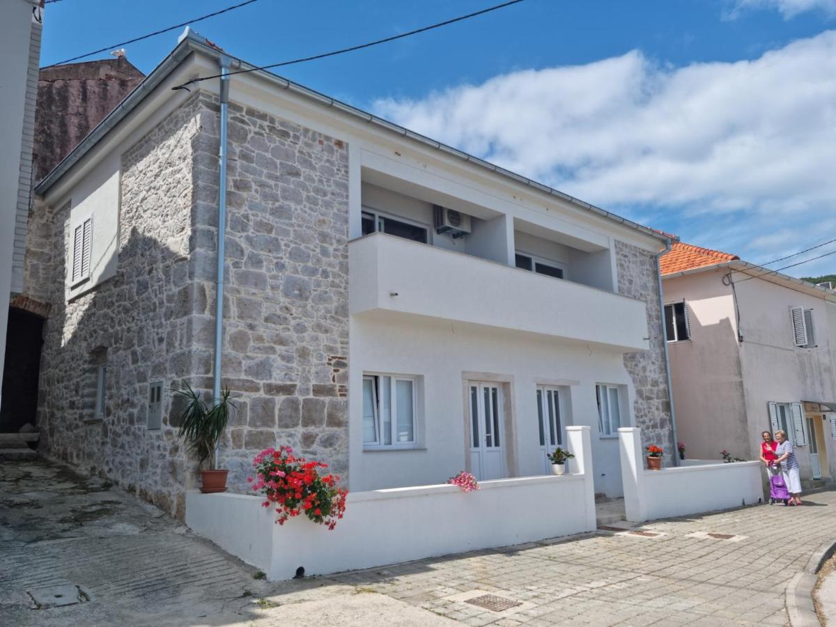 Kamena Kuca Pandorovica Apartment Kali Bagian luar foto